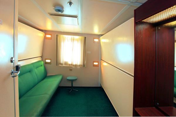 4 berth cabin with toilet 4 berth cabin with toilet